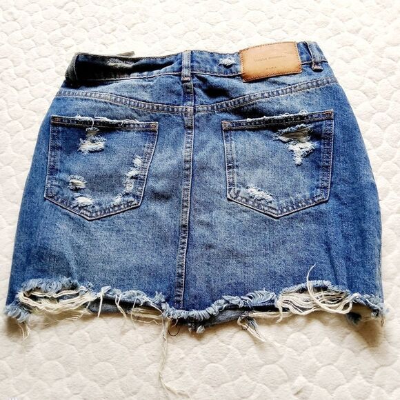 Zara denim skirt distressed floral applique grunge - Picture 7 of 8